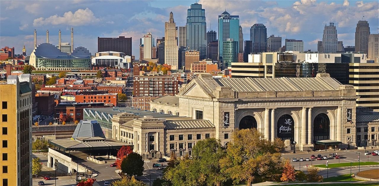 Frontier Airlines Kansas City Office in Missouri